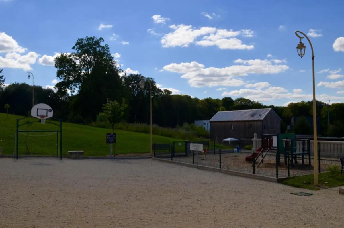 Agreable Maison Petit Jardin A 7 Minutes De Reims Pargny-les-Reims Exteriör bild